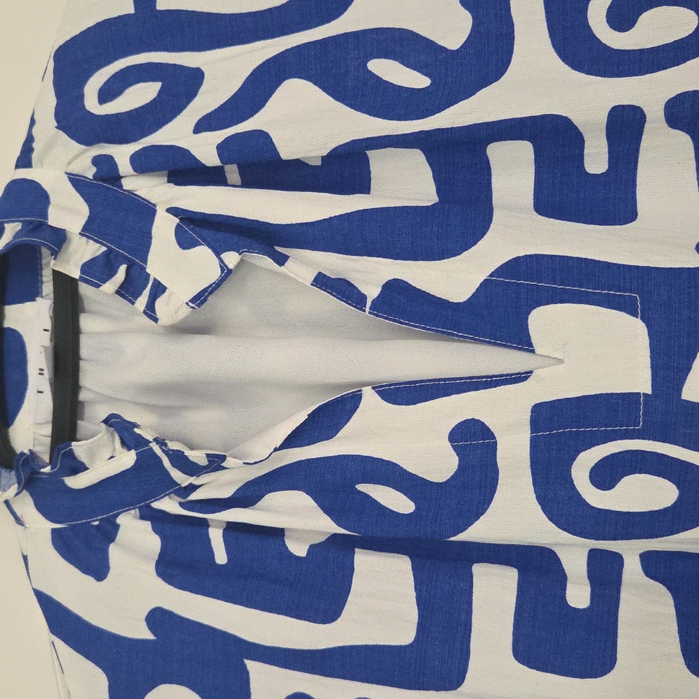 THML adorable Dress In Great Condition. Blue/white Geometric Type Pattern. 💙 - Picture 2 of 12